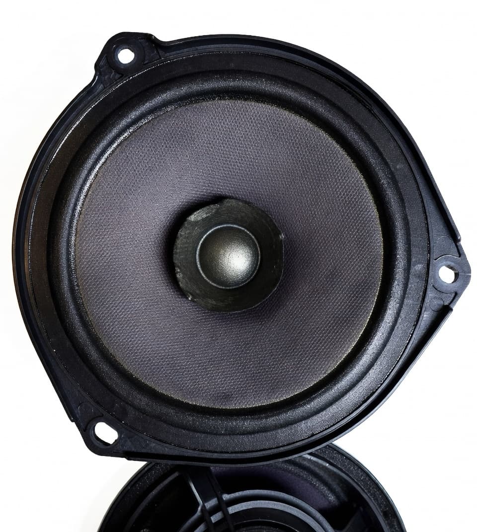 Suzuki 6 Inch Original Japanese Car Door Speakers – For All Suzuki Cars - Image 1